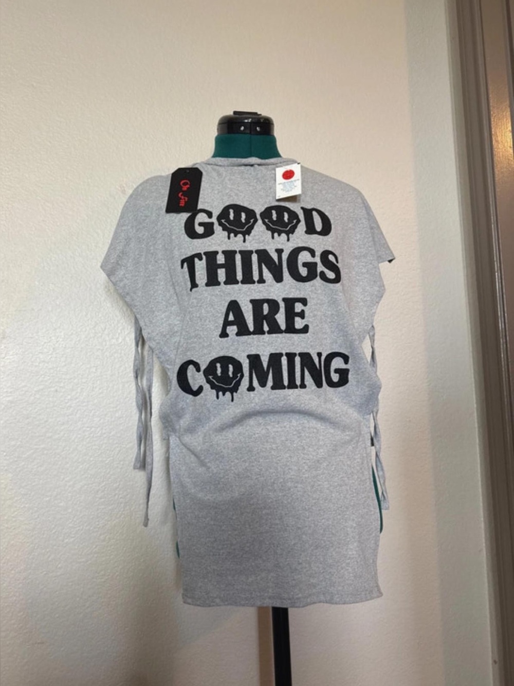 Graphic Tee Dress "Good Things Are Coming" in Heather Gray